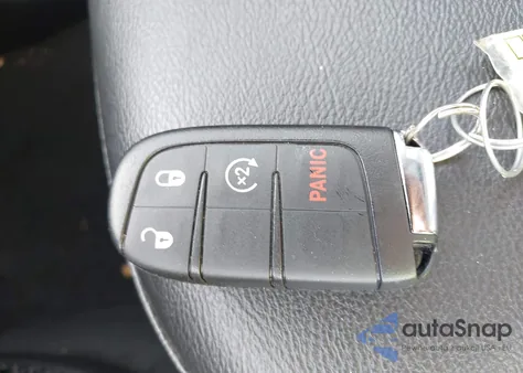 2019 Jeep Compass Altitude 4X4 z USA, uszkodzony, nr VIN 3C4NJDBB5KT593059